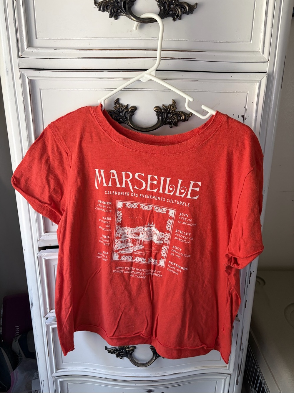 Maeve from Anthropologie Red Marseille Graphic Short-Sleeve raw hem, EUC. Size M